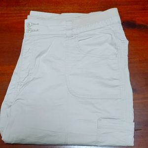 Womens 22W Convertible Capri